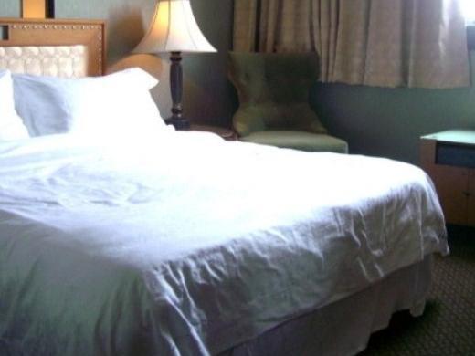 Red Hotel Юенлин Екстериор снимка