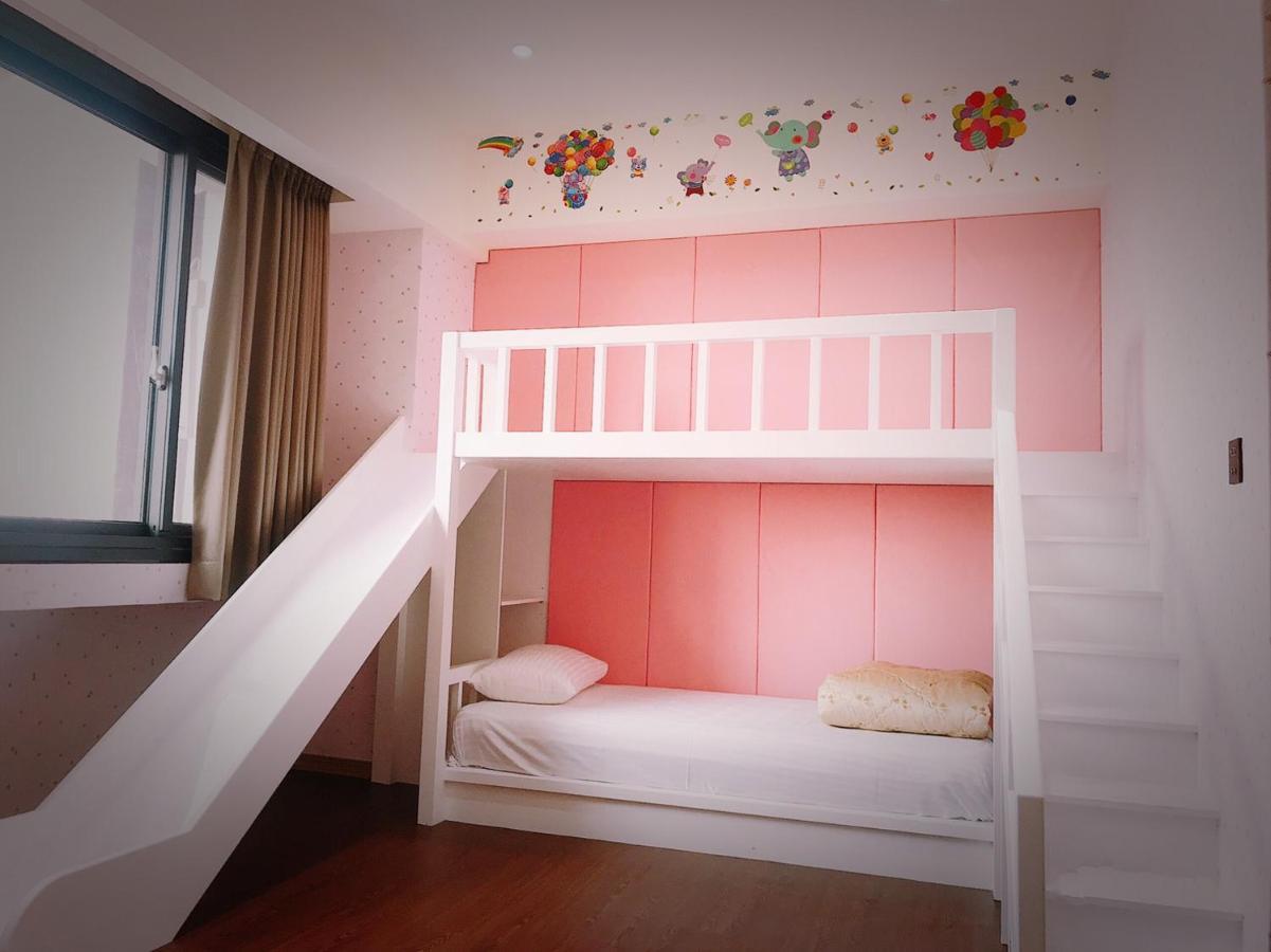 Red Hotel Юенлин Екстериор снимка